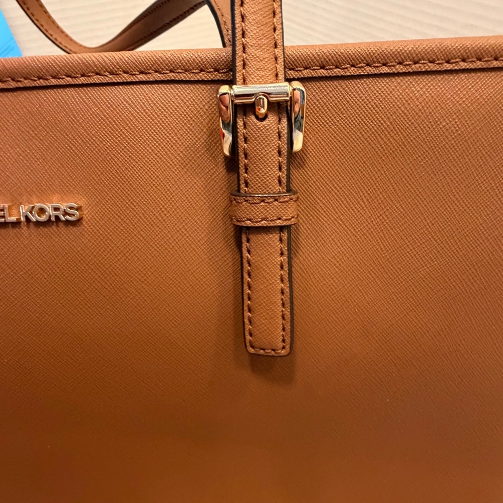 MICHAEL KORS Jet Set Saffiano Leather Tote Shoulder Bag - Picture 6 of 13